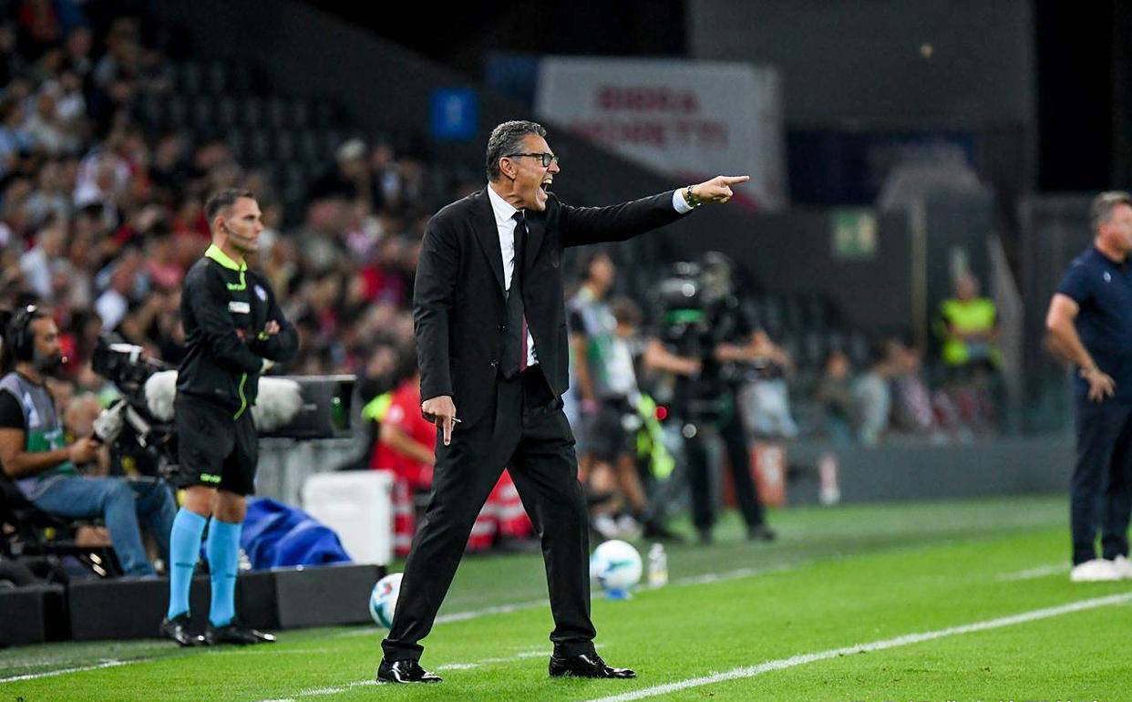 意甲:AC米兰客场3-0战胜乌迪内斯,圣地亚哥-希门尼斯继续进球荒